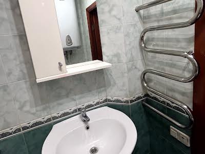 квартира за адресою Миколи Ушакова вул., 20