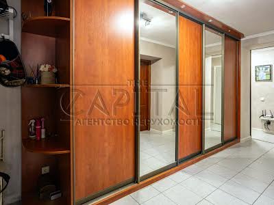 квартира по адресу Драгоманова ул., 44А