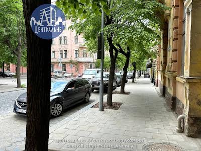 комерційна за адресою Івана Франка вул., 11