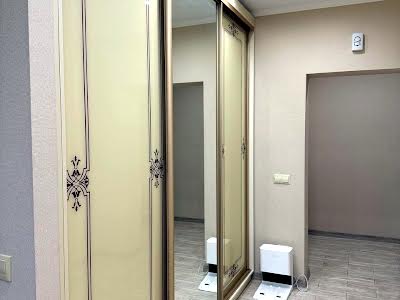 квартира за адресою Залізнична вул., 23
