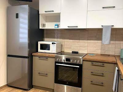 квартира за адресою Ревуцького вул., 40-В