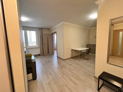 квартира за адресою Академіка Глушкова просп., 9-Д