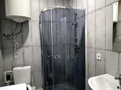 квартира за адресою Салютна вул., 2к3