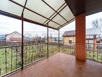 будинок за адресою Кленова вул., 8