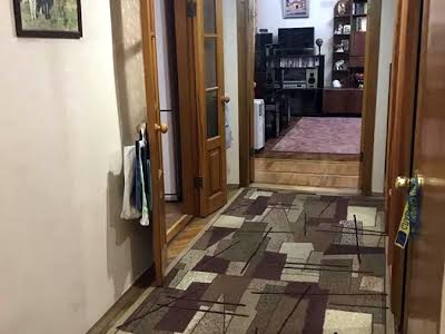 квартира по адресу вул Верхній Вал, 48/28А