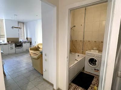 квартира за адресою Регенераторна вул., 4