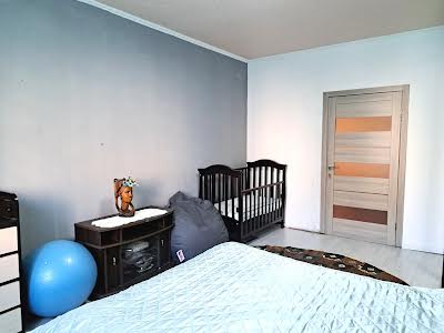 квартира за адресою Драгоманова вул., 25