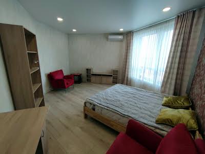 квартира за адресою Зарічна вул., 1б