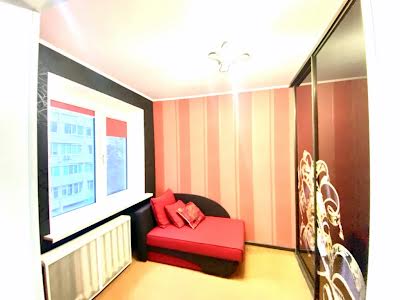 квартира по адресу Метростроевская ул., 3