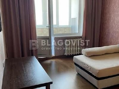 квартира за адресою Олевська вул., 7