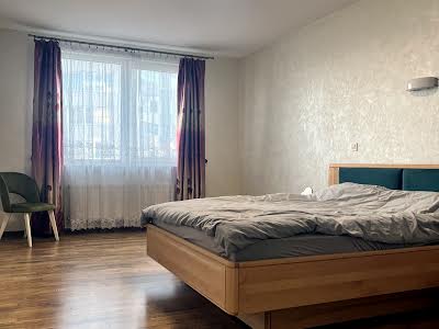 квартира по адресу Угорская ул., 14