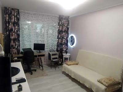 квартира за адресою Озерна вул., 28