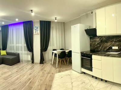 квартира за адресою Академіка Глушкова просп., 9-В