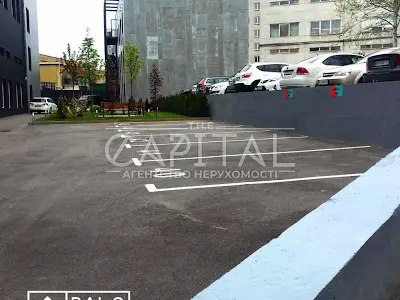 коммерческая по адресу Старокиївська, 10