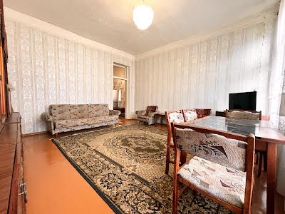 квартира за адресою Семафорна вул., 3