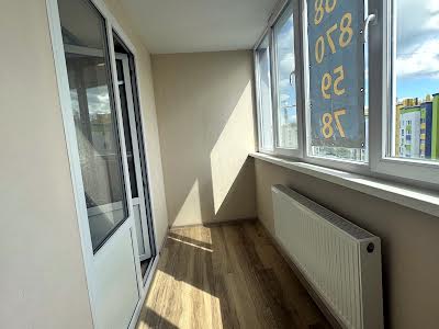 квартира за адресою Яблунева, 13б