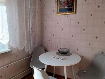 квартира за адресою Степана Олійника вул., 11