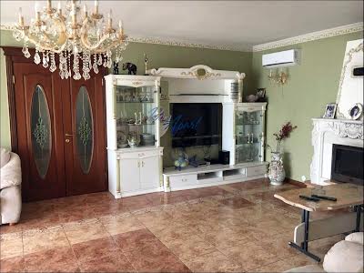 дом по адресу Богдана Хмельницького ул., 75
