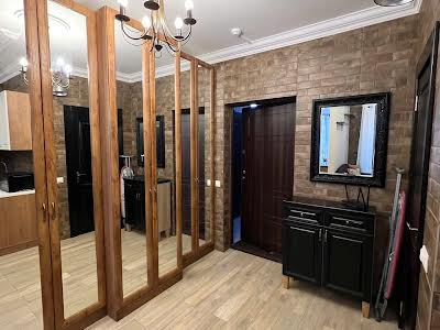 квартира за адресою Каховська вул., 60