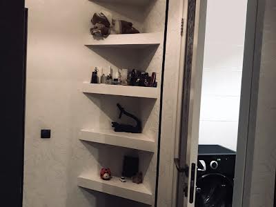 квартира за адресою Регенераторна вул., 4