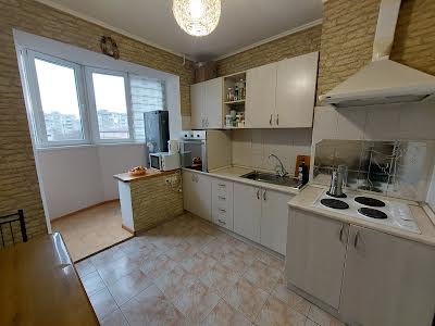 квартира за адресою Ільфа та Петрова вул., 5