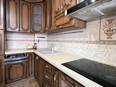 квартира за адресою Садова, 9