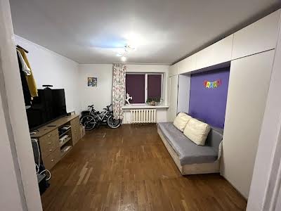 квартира по адресу Анны Ахматовой ул., 5