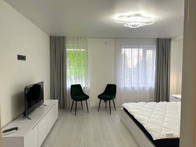 квартира за адресою Степана Бандери вул., 79