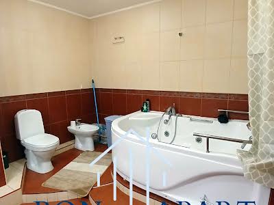 квартира по адресу Анны Ахматовой ул., 43