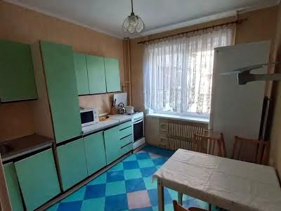 квартира за адресою Екіпажний пров.