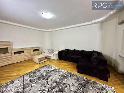 квартира за адресою Старонаводницька вул., 4-В