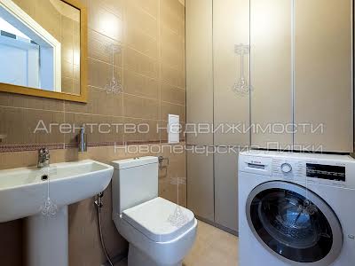 квартира по адресу Андрея Верхогляда ул. (Михайла Драгомирова), 9