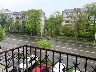 квартира за адресою Будівельників вул., 27