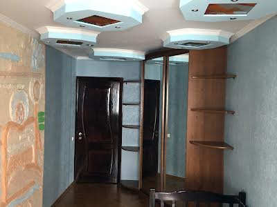 квартира за адресою Богатирська вул., 20