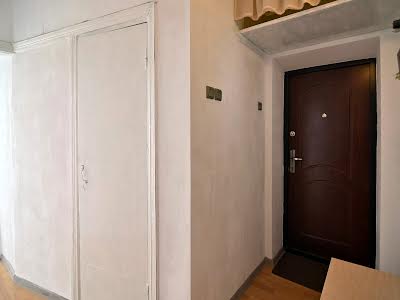 квартира за адресою заводська, 9