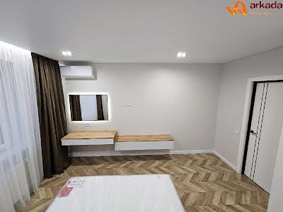 квартира за адресою Довга вул., 20в
