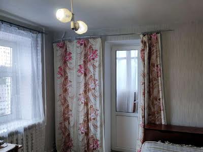 квартира за адресою Івана Драча вул. (Гагаріна), 17