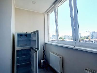 квартира за адресою Зоопаркова вул., 10