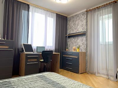 квартира по адресу Киев, Срибнокильская ул., 1