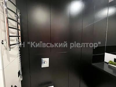 квартира по адресу Драгоманова ул., 2а