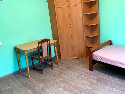 квартира за адресою Луганська вул., 12