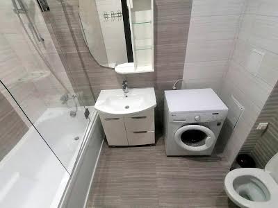 квартира за адресою Ревуцького вул., 7в