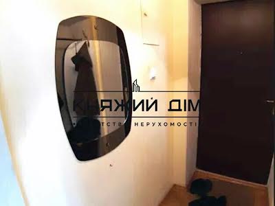 квартира за адресою Миколи Міхновського бульв. (Дружби Народів), 8
