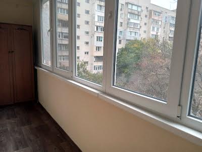 квартира за адресою Ільфа та Петрова вул., 63