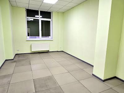 комерційна за адресою Чорних Запорожців вул. (Петра Запорожця), 26а