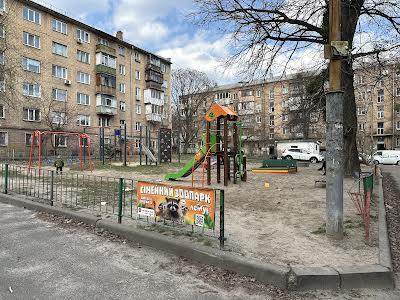 квартира за адресою Межова вул., 18