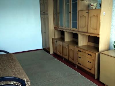 квартира за адресою Миколи Ушакова вул., 12