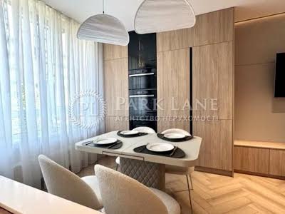квартира за адресою Салютна вул., 2к19