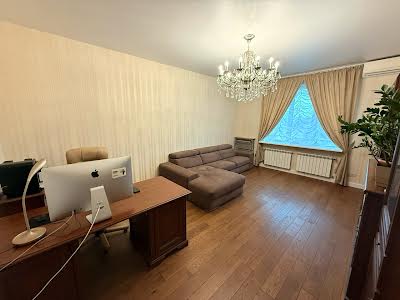 квартира за адресою Кирило-Мефодіївська вул., 2