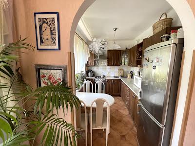 квартира по адресу Стельмаха Михаила ул., 6